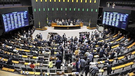   Câmara dos Deputados retoma votação da reforma política