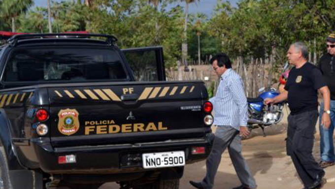   Claudionor dos Santos, quando foi preso na operação Vulcano do Ministério Público Estadual com apoio da Polícia Federal em 30 de maio de 2012
