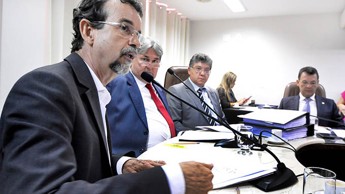   Deputado Mineiro demonstrou preocupação com o déficit orçamentário de cerca de R$ 1,87 bilhão
