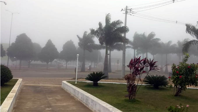   Chuva fina como esta que foi registrada em Martins ocorreu em várias cidades do Oeste do RN