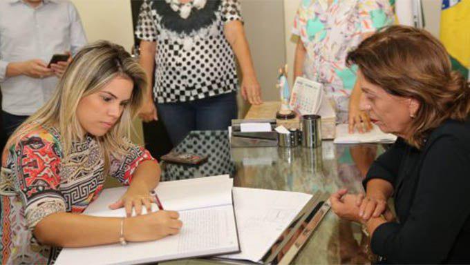   Nayara Gadelha fica no cargo de prefeita de Mossoró até o retorno de Rosalba no dia 2 de janeiro próximo