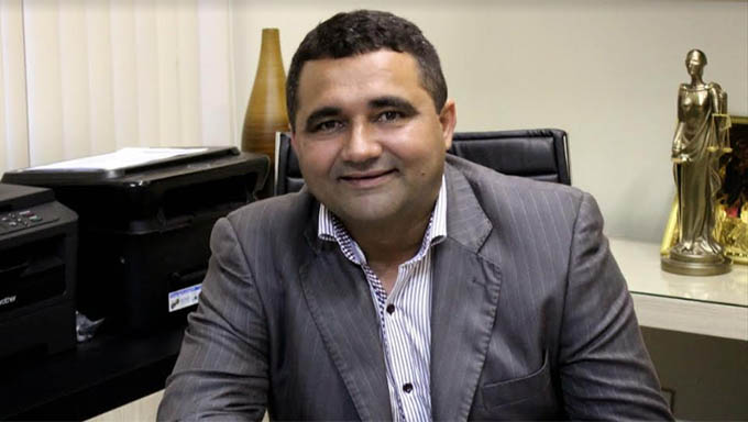   Prefeito Naldinho, de Tibau, está na metade do seu segundo mandato de prefeito na cidade Praia de  Tibau