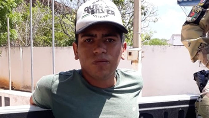   Cabelo Duro foi localizado pela Polícia Militar e preso no Bairro Leandro Bezerra, em Caraúbas