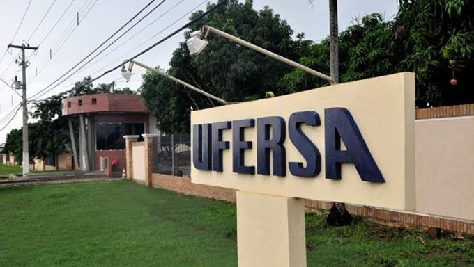   Ufersa  publicou nesta sexta, 04, o edital de seleção para contratação de professores visitantes