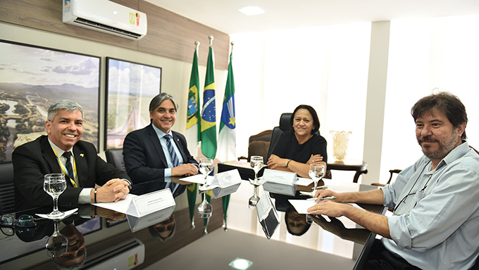   A governadora Fátima Bezerra recebeu na manhã desta quarta-feira (9), o novo Superintendente do Banco do Brasil no Rio Grande do Norte, Antônio Carlos Servo: royalties