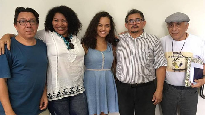   Nonato, Lenilda, Crispiniano Neto e o Padre Guimarães registram o encontro considerado muito proveitoso durante o final de semana no Teatro Lauro Monte Filho