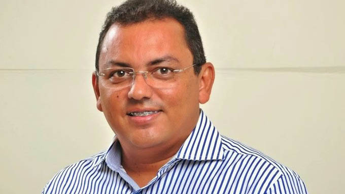Imagem 1 -  Prefeito Luiz Jairo, conforme o MPRN, teria feito doações ilegais de imóveis, com base nesta lei aprovada na Câmara ferimento a Constituição Federal