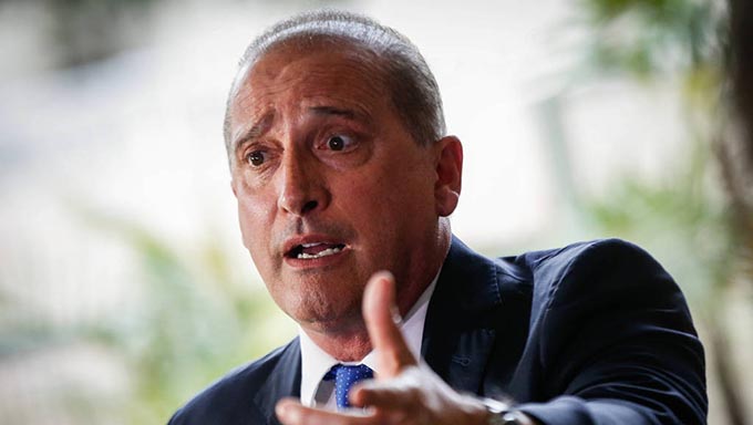   O ministro-chefe da Casa Civil, Onyx Lorenzoni, apresenta nesta tarde, no Palácio do Planalto, as 35 metas prioritárias dos primeiros 100 dias de governo