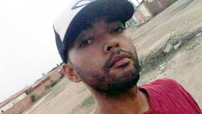   Bruno tentou pegar um "socorro" elétrico e estava com o corpo molhador. Sofreu um choque e morreu no quintal de casa em Ipanguaçu