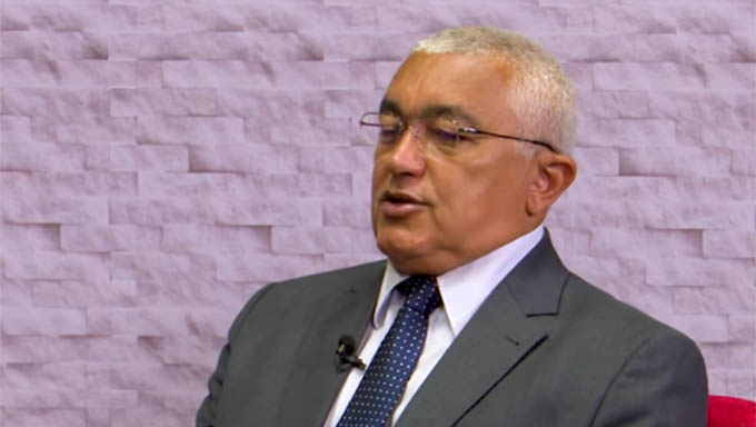   Coronel Araújo é o secretário de Segurança Pública e Defesa Social do Rio Grande do Norte durante entrevista no Programa Ponto Por Ponto de Nelson Freire, ocasião que defendeu ensino integral, com opção de lazer, formação profissional, atividades esportivas e culturais como forma de formar o cidadão para viver fora do mundo da violência