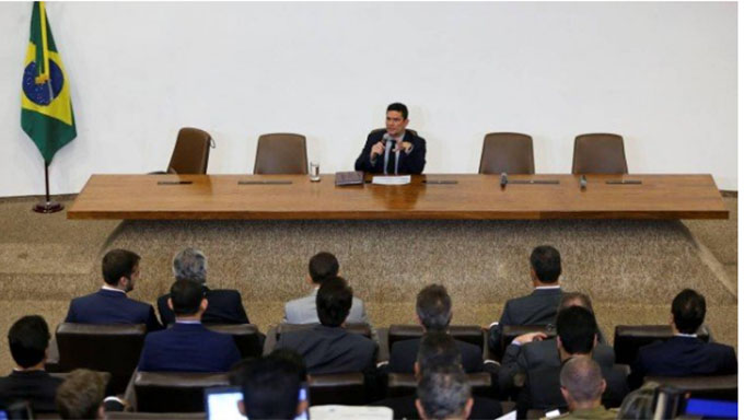   O ministro da Justiça e Segurança Pública, Sergio Moro, em entrevista nesta segunda-feira