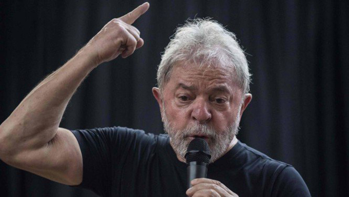   O ex-presidente Luiz Inácio Lula da Silva foi condenado a 12 anos e 11 meses