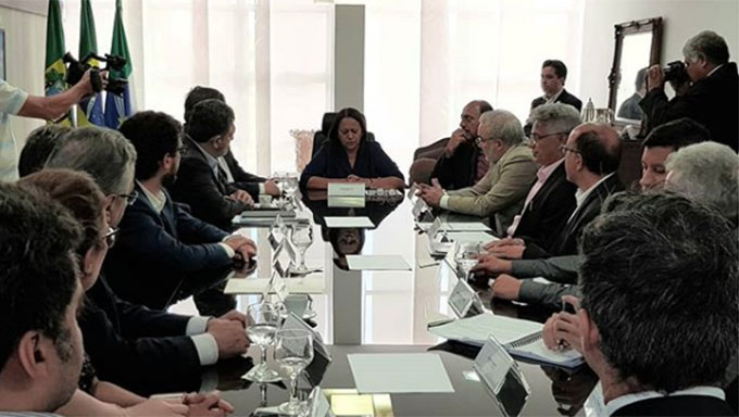   Junto com a Governadora do Rio Grande do Norte, Fátima Bezerra, o senador Jean Paul Prates recebeu a delegação da Agência Nacional de Águas (ANA), e gestores hídricos do estado 