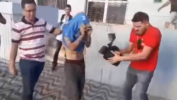   Rosemberg Torquato foi preso no dia 22 de agosto de 2018 por ter matado o pai com um golpe mata leão e neste dia 8 de fevereiro de 2019 foi solto porque ficou comprovado no processo que o pai dele morreu de infarto agudo de miocárdio
