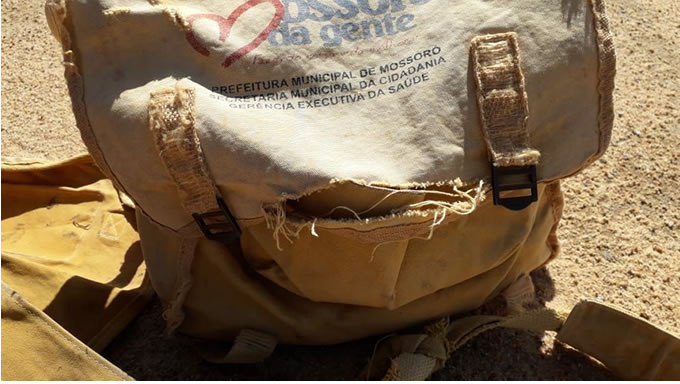   A  bolsa de um dos agentes de endemias da Prefeitura, entregue em 2011. Também falta material básico de proteção e são menos de 100 agentes de endemias trabalhando no município de Mossoró, que precisa de pelo menos 500 para cobrir todas as áreas