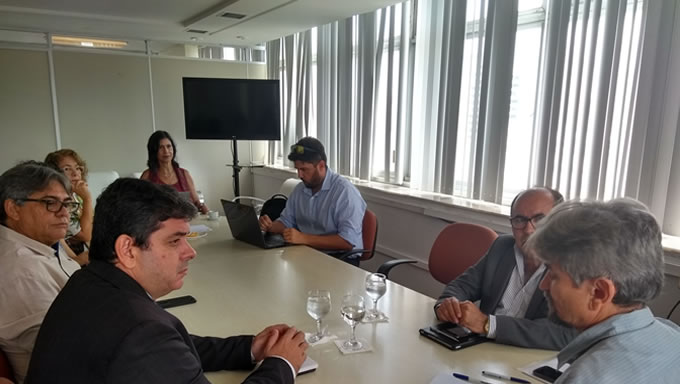   Reitores em encontro com secretário estadual de Saúde, Cipriano Maia, no projeto de consórcios interfederativos de Saúde