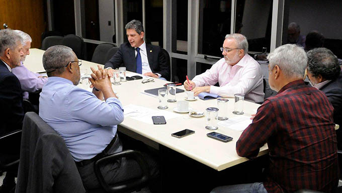   “O projeto permite ampliar a arrecadação tributária e tem um impacto positivo para a Receita Federal, justamente nesses tempos de crise econômica”, comentou Jean Paul.