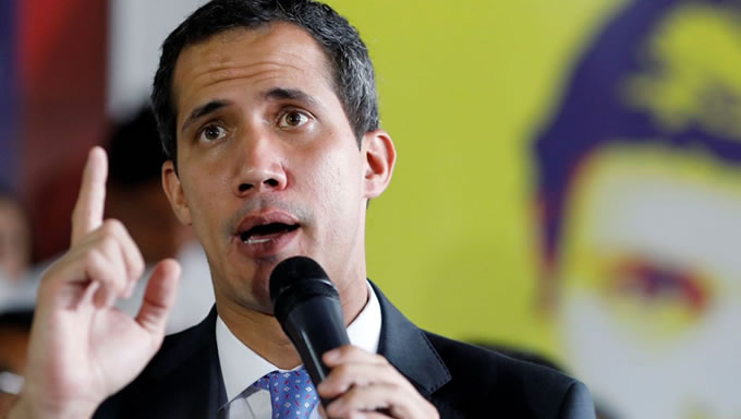   A senha para a intervenção foi dada sábado por um Juan Guaidó derrotado depois que o projeto de invasão do território venezuelano com a fantasia de "ajuda humanitária" fracassou 
