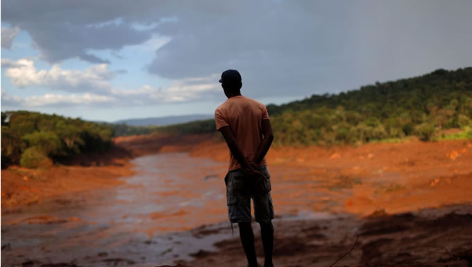Imagem 1 -  Atos em diferentes cidades do Brasil lembraram, segunda (25), um mês do rompimento da barragem da Mina Córrego do Feijão, da Vale, em Brumadinho (MG). O maior deles ocorreu no centro de Brumadinho