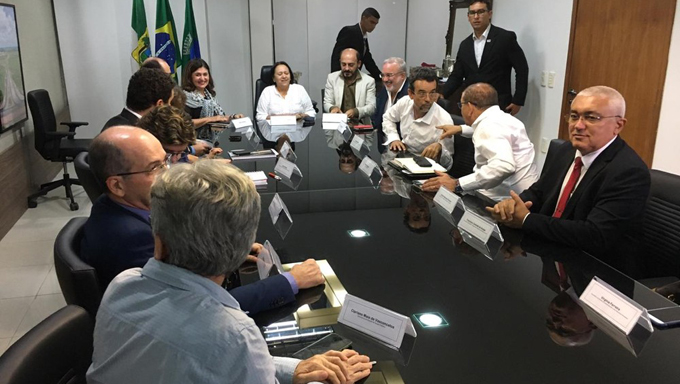   A governadora Fátima Bezerra ser reunião, na tarde desta segunda-feira (25), com secretários e a gerente de projetos do Banco Mundial, Fátima Amazonas, para tratar sobre o plano de investimentos para o programa.