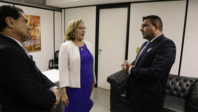    Naldinho esteve com a senadora Zenaide Maia (PROS), solicitando recursos para saneamento básico do município de Tibau