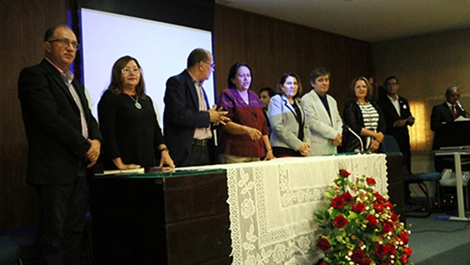    Fátima traz como meta a melhoria dos indicadores de qualidade na educação básica, articulando ações com as instituições públicas municipais, estaduais e federais.