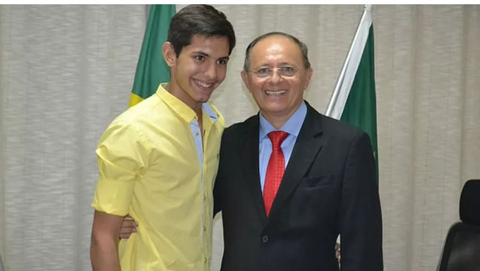 Imagem 1 -  uiz Benes estava dentro de um carro da família dele, sendo mantido refém em um sequestro-relâmpago