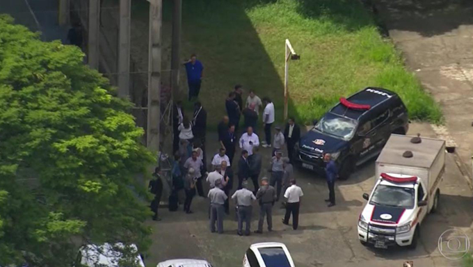   Mensagens trocadas com os dois assassinos, além de depoimentos de testemunhas, foram determinantes para fazer a ligação do jovem ao planejamento do atentado.