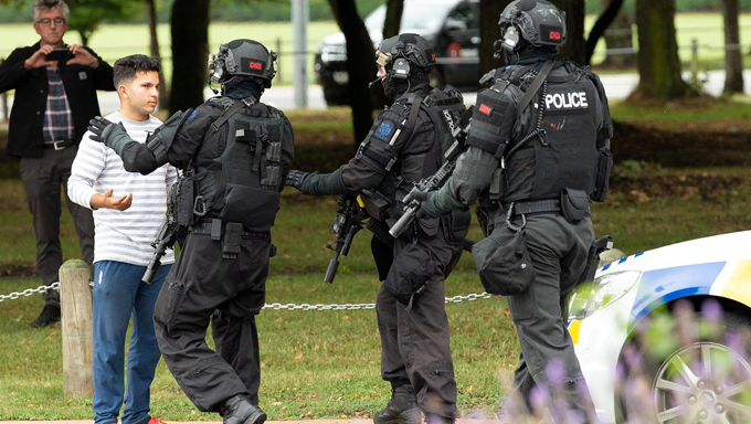   O massacre aconteceu na sexta-feira (15), em duas mesquitas, na cidade de Christchurch. 50 pessoas foram mortas no atentado.