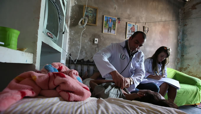   Criado para preencher vagas deixadas por médicos cubanos no Ceará após a extinção do Mais Médicos, o projeto “Médico da Família” foi regulamentado por lei no Estado