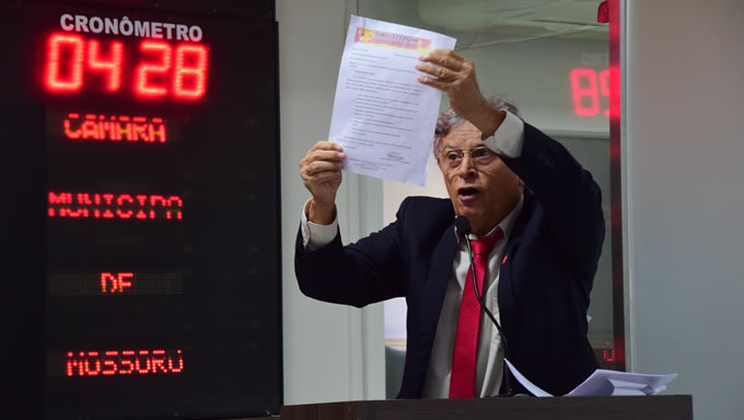   Enquanto a propaganda oficial afirma que a Prefeitura de Mossoró paga acima do piso nacional, o vereador Gilberto Diógenes (PT) contesta e mostra que os números reais são bem diferentes