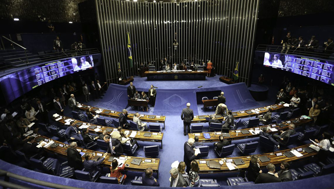   O projeto havia sido aprovado na Comissão de Constituição e Justiça (CCJ), na quarta-feira (20). 