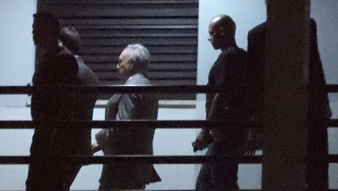   Michel Temer passou a noite na Superintendência da Polícia Federal, no Rio.