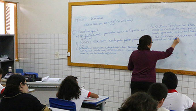   Convocação dos 380 novos professores concursados para os quadros da Secretaria Estadual de Educação está no Diário Oficial do Estado deste final de semana
