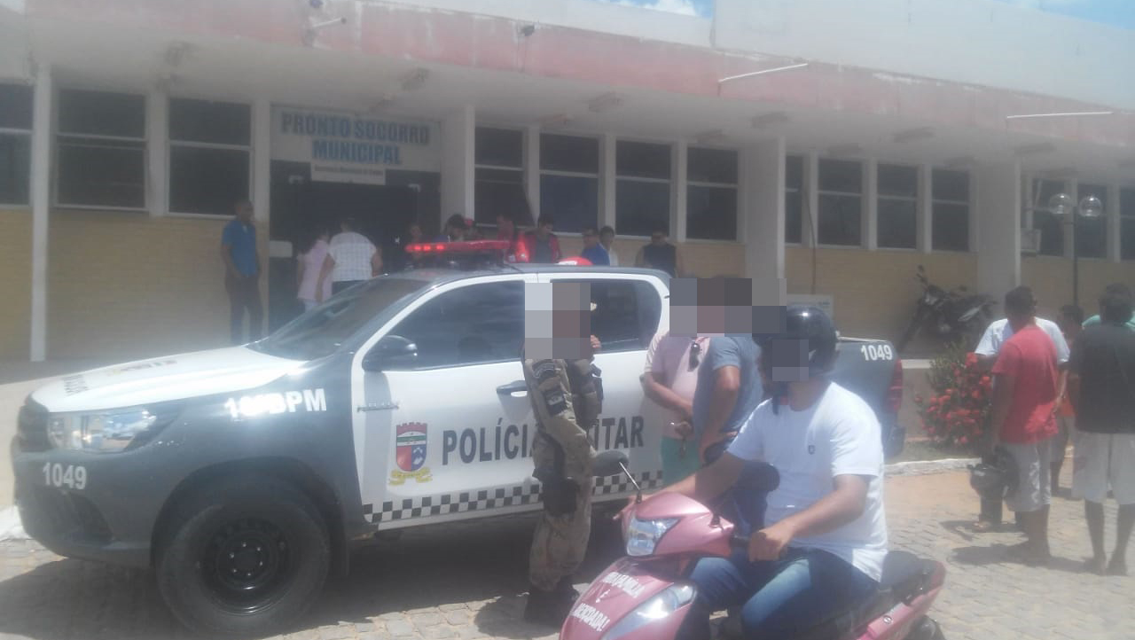   O criminoso atingido foi socorrido, mas não resistiu e morreu antes de dar entrada no hospital.
