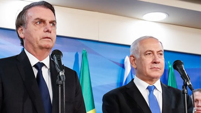 Imagem 1 -  O segundo dia da polêmica visita de Jair Bolsonaro a Israel será marcado por uma cerimônia de condecoração dos militares israelenses que foram mobilizados na tentativa de resgate de vítimas da tragédia em Brumadinho