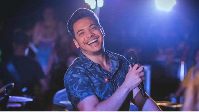   Considerado hoje um festival de música, o evento acontece de 25 a 28 de julho, em Fortaleza. No corredor da folia, o público curtirá de Ivete Sangalo a Wesley Safadão
