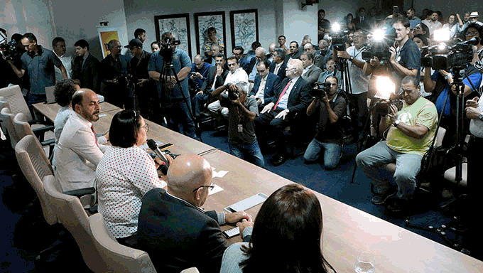  Governadora Fatima Bezerra vai antecipar os royalties para parte do que o Governo do Estado deve aos servidores, um rombo que se aproxima de R$ 1 bilhão deixado pelas gestões passadas