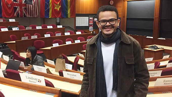   Recém-chegado dos Estados Unidos, onde representou a UERN e o Nordeste na quinta edição da Brazil Conference at Harvard & MIT 2019, realizada de 5 a 7 de abril, o estudante Francisco Cavalcante, aluno do 2º período de Direito, fala com empolgação sobre a experiência de compartilhar sua trajetória e seus projetos nesse evento que buscou debater ideias para o futuro do País
