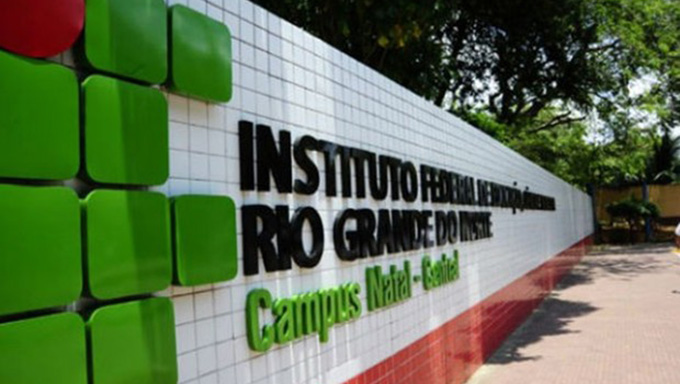   A Coordenação de Atenção à Saúde do Servidor do IFRN (Coass), divulga o projeto ‘Diálogos sobre saúde mental na escola: Criando uma rede de cuidados’, cuja proposta é mobilizar servidores e colaboradores do IFRN, para falar sobre saúde mental na comunidade escolar