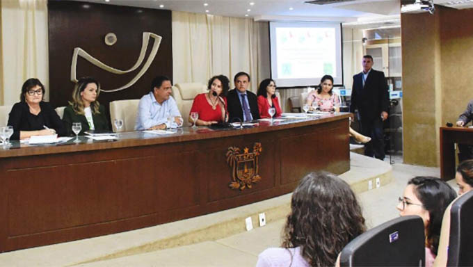   Deputado Isolda Dantas, do PT, promove Audiência Pública na Assembleia Legislativa do Rio Grande do Norte para buscar meios de reduzir a violência no ambiente de trabalho 