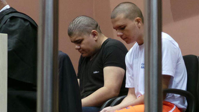   José Edilson, o Gordo (de preto), pegou 21 anos, 9 meses e 10 dias de prisão por ter mando matar o vigilante , enquanto que Igor Bigulão foi condenado a 13 anos, 6 meses e 20 dias de prisão