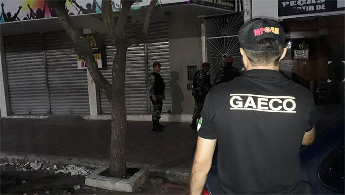   Além do RN, operação Máfia Capital cumpre mandados em São Paulo e Pernambuco. São investigados os crimes de organização criminosa, fraude a licitações, lavagem de dinheiro e corrupção.