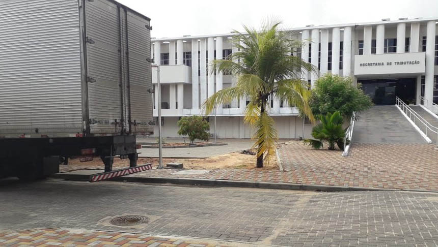   A ação teve apoio da Polícia Rodoviária Federal (PRF) e da Delegacia Especializada de Crimes Contra a Ordem Tributária.