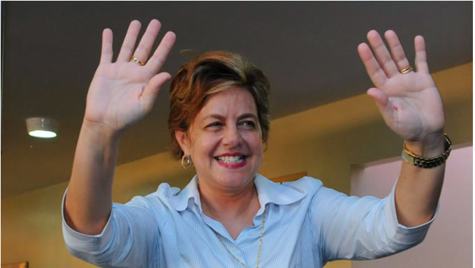   Justiça condena a ex-prefeita Fafá Rosado por improbidade, poisvinculava o seu nome, sua imagem e o slogan de sua gestão à publicidade do Município quando realizava divulgação de obras, programas e serviços