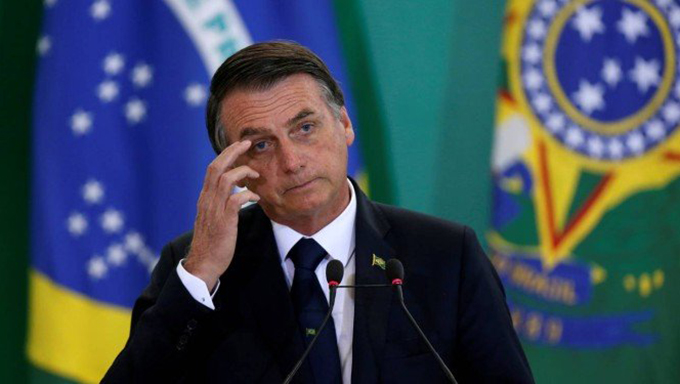   O presidente Jair Bolsonaro enviou nesta terça-feira, 28, uma carta ao presidente do Senado, Davi Alcolumbre, defendendo que o Senado mantenha o texto aprovado pela Câmara da MP 870, que retirou o Coaf da pasta de Moro e o devolveu ao Ministério da Economia