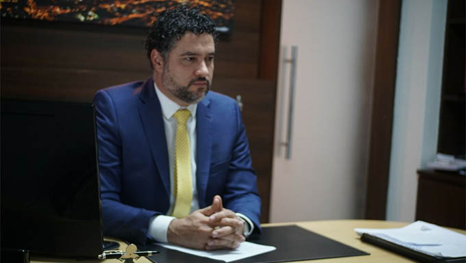   OAB RN define valores que os advogados devem cobrar de seus clientes. O advogado trabalhista Augusto Maranhão, relator da Tabela de Honorários da OAB/RN em vigor, alerta para a necessidade de observância da Resolução nº 04/2018 da OAB/RN, que fará um ano da sua publicação no próximo mês, mas ainda sofre tentativas de burla.