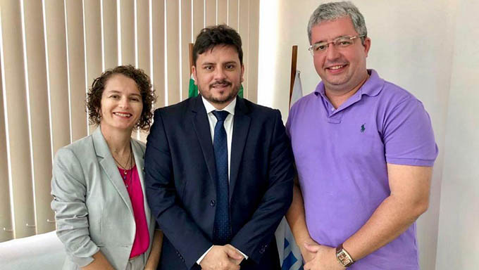   O grupo se reuniu para discutir a data da mudança na manhã desta segunda-feira (03).