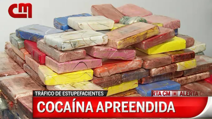   A polícia de Portugal apreendeu 1.102 quilos de cocaína a bordo de um barco de pesca que saiu de Natal, segundo a Receita Federal. Sete brasileiros que estavam na embarcação foram presos. A apreensão aconteceu entre Cabo Verde e os Açores no último fim de semana e foi divulgada na última terça-feira, 4, pelas autoridades estrangeiras