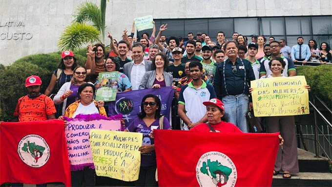  “Hoje nós temos a alegria de apresentar esse projeto que, com certeza, contribuirá diretamente com aqueles e aquelas que colocam a comida na mesa do povo potiguar”, finaliza Isolda Dantas